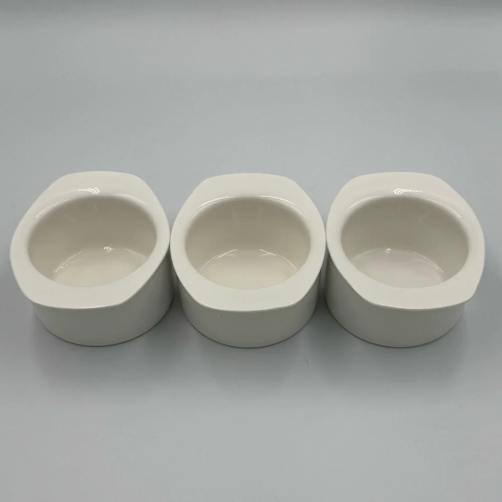 Ciroa White Set of 3 Porcelain Ramekins with Handles